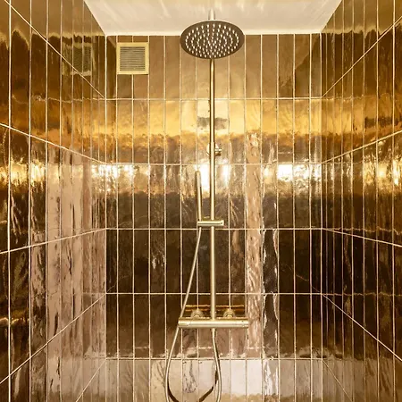 Bed and breakfast Kayu
